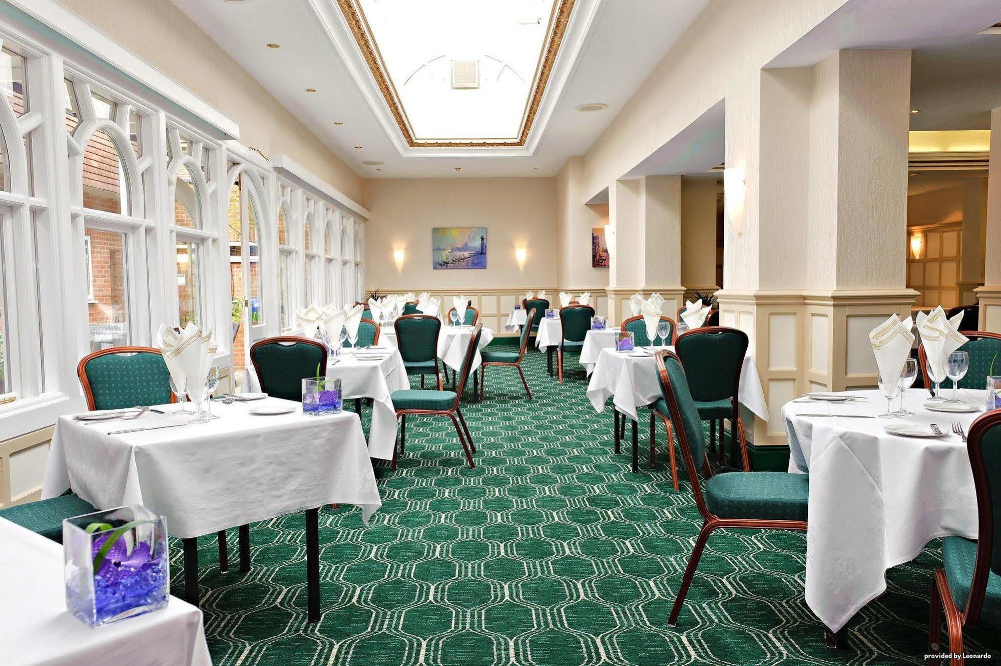 The Birch Hotel Haywards Heath Restaurante foto