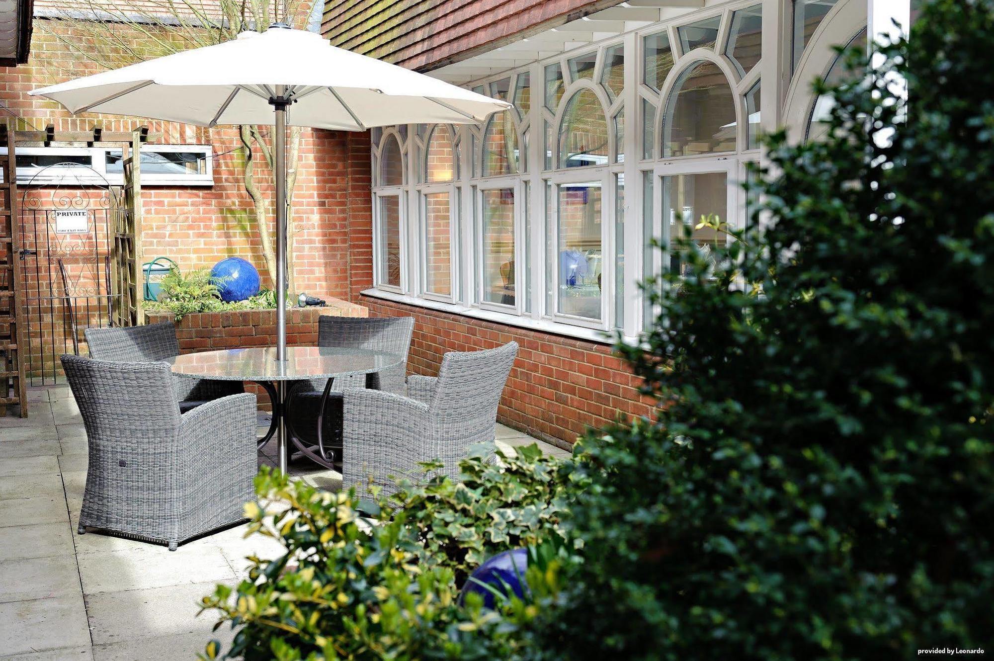 The Birch Hotel Haywards Heath Restaurante foto